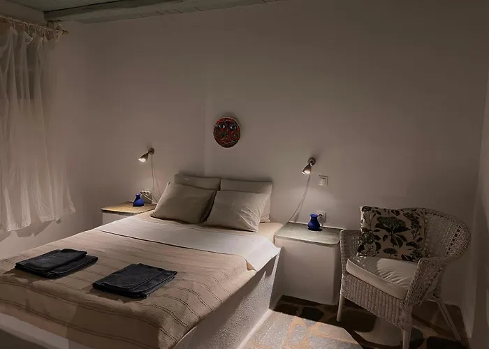 Akra * Houlakia (Mykonos)