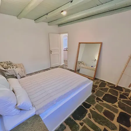 Akra Holiday home *